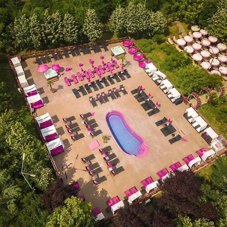 Glass Domes - By The Wind Mills Hydropark 度假村 Gorna Malina